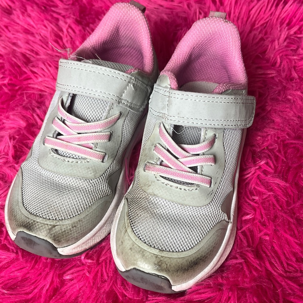 Logo Athletic Kids Sneakers in Pink and White